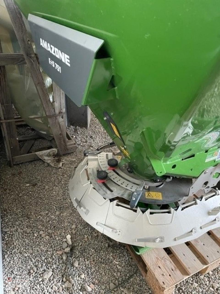 Amazone E+S 751 - GRÜN- WINTERDIENST - Salzstreuer: das Bild 4 Amazone E+S 751 - GRÜN- WINTERDIENST - Salzstreuer: das Bild 4