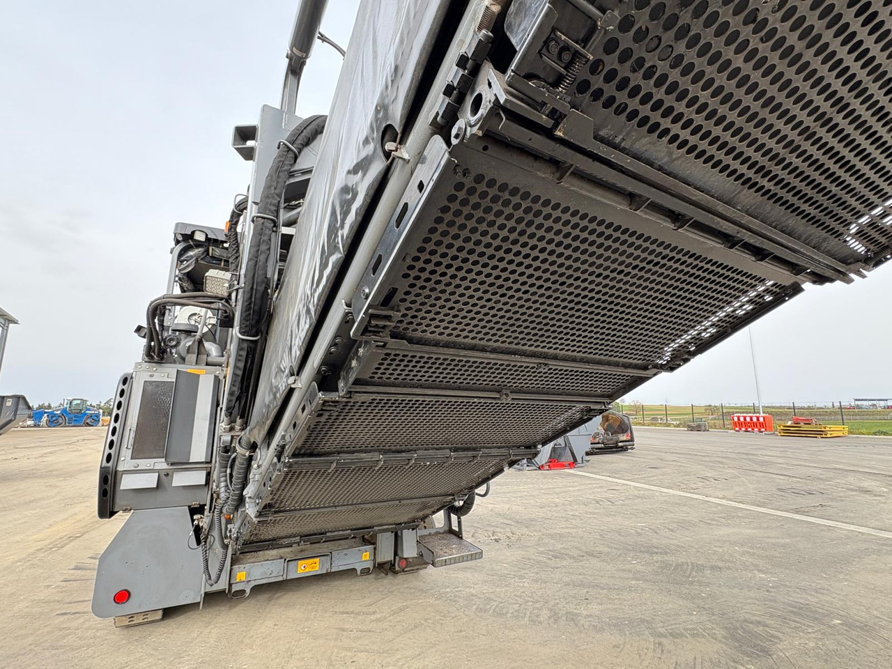 VÖGELE MT 3000-3i OFFSET - Asphaltfertiger/ Straßenfertiger: das Bild 2 VÖGELE MT 3000-3i OFFSET - Asphaltfertiger/ Straßenfertiger: das Bild 2