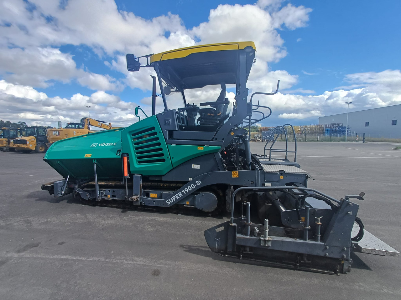 VÖGELE SUPER 1900-3i - Asphaltfertiger/ Straßenfertiger: das Bild 2 VÖGELE SUPER 1900-3i - Asphaltfertiger/ Straßenfertiger: das Bild 2