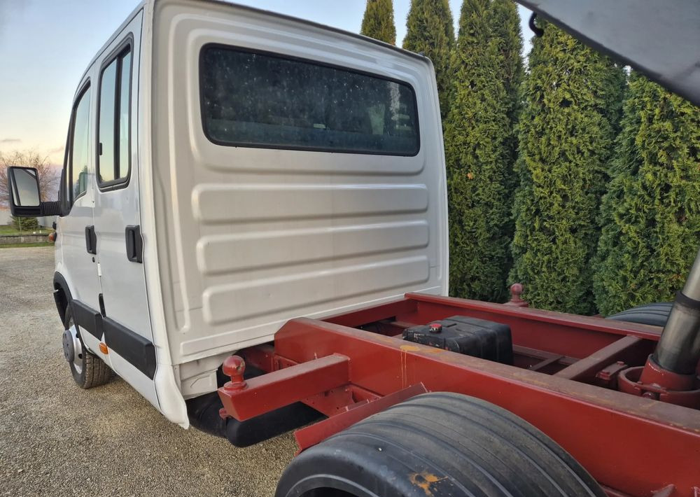 Iveco 35C11 2.8 110KM Zwykła Pompa Brygadówka - Kipper Transporter: das Bild 4 Iveco 35C11 2.8 110KM Zwykła Pompa Brygadówka - Kipper Transporter: das Bild 4