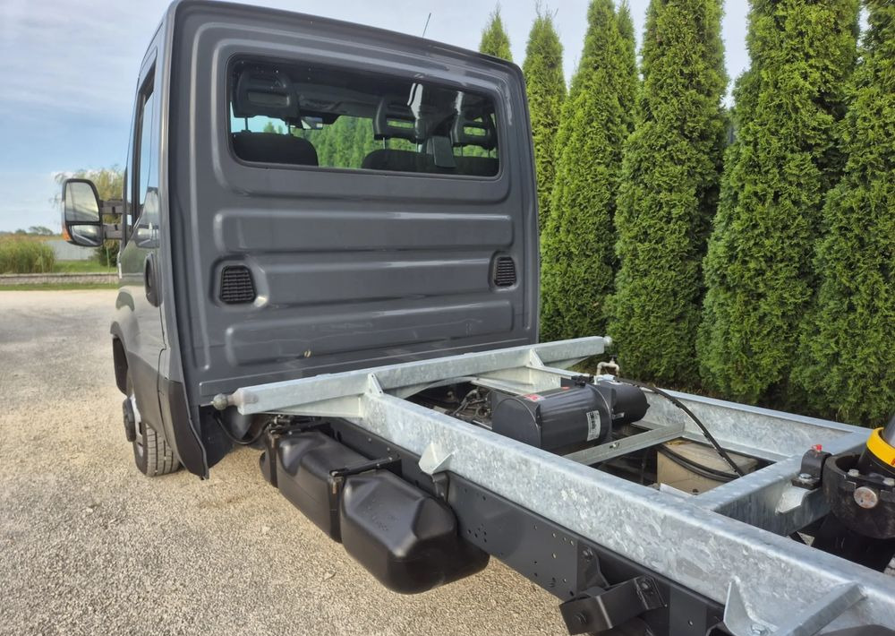 Iveco 35C15 3.0 150KM - Kipper Transporter: das Bild 4 Iveco 35C15 3.0 150KM - Kipper Transporter: das Bild 4