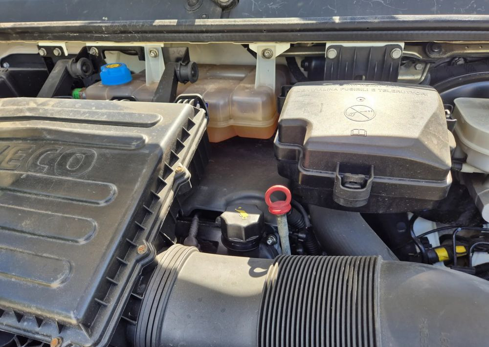 Kipper Transporter Iveco 35C15 3.0 150KM Wywrotka: das Bild 18 Kipper Transporter Iveco 35C15 3.0 150KM Wywrotka: das Bild 18