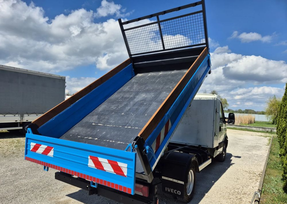 Kipper Transporter Iveco 35C15 3.0 150KM Wywrotka: das Bild 11 Kipper Transporter Iveco 35C15 3.0 150KM Wywrotka: das Bild 11