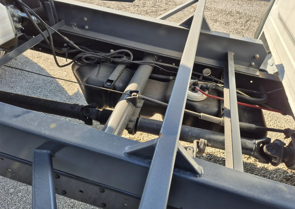 Kipper Transporter Iveco 35c15 3.0 150KM: das Bild 17