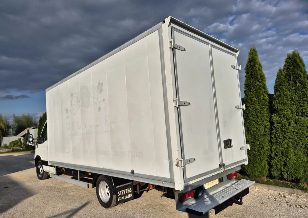 Iveco 50C15 3.0 150KM - Koffer Transporter: das Bild 3 Iveco 50C15 3.0 150KM - Koffer Transporter: das Bild 3