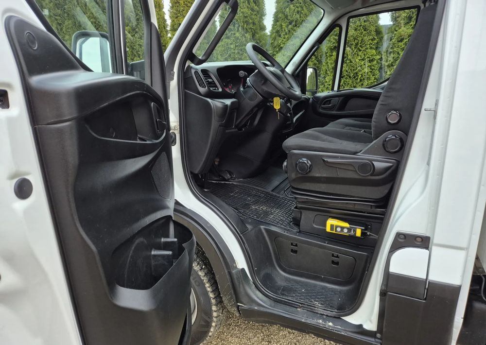 Iveco IVECO 35C17 3.0 170KM *HIMATIC* - Kipper Transporter: das Bild 5 Iveco IVECO 35C17 3.0 170KM *HIMATIC* - Kipper Transporter: das Bild 5