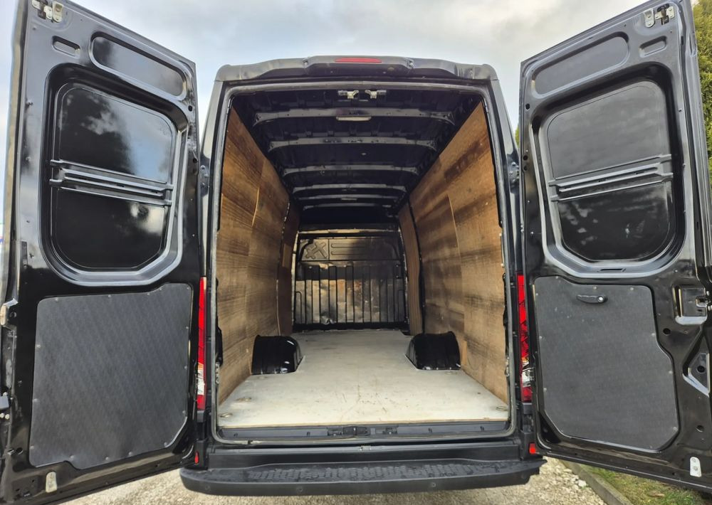 Iveco Iveco 35C18 3.0 180KM - Kastenwagen: das Bild 4 Iveco Iveco 35C18 3.0 180KM - Kastenwagen: das Bild 4