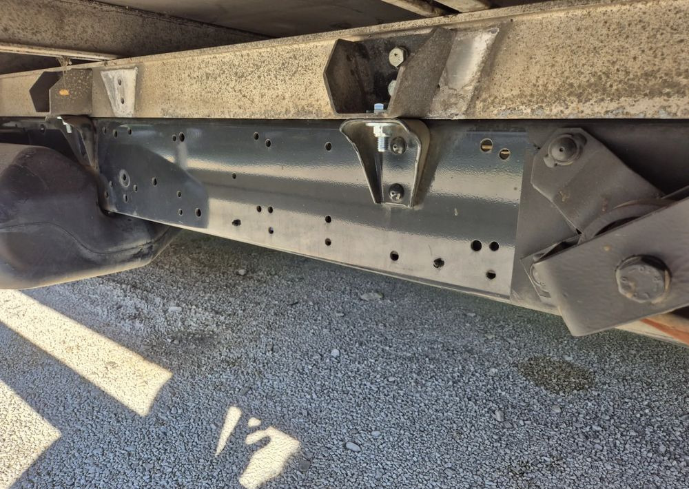 Iveco Iveco 35c14 2.3 140KM Plandeka - Pritsche Transporter: das Bild 5 Iveco Iveco 35c14 2.3 140KM Plandeka - Pritsche Transporter: das Bild 5