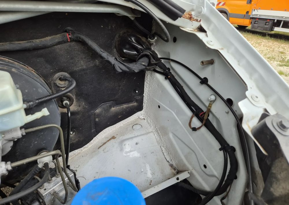 Pritsche Transporter Mercedes-Benz 316CDI 2.2 160KM: das Bild 17 Pritsche Transporter Mercedes-Benz 316CDI 2.2 160KM: das Bild 17