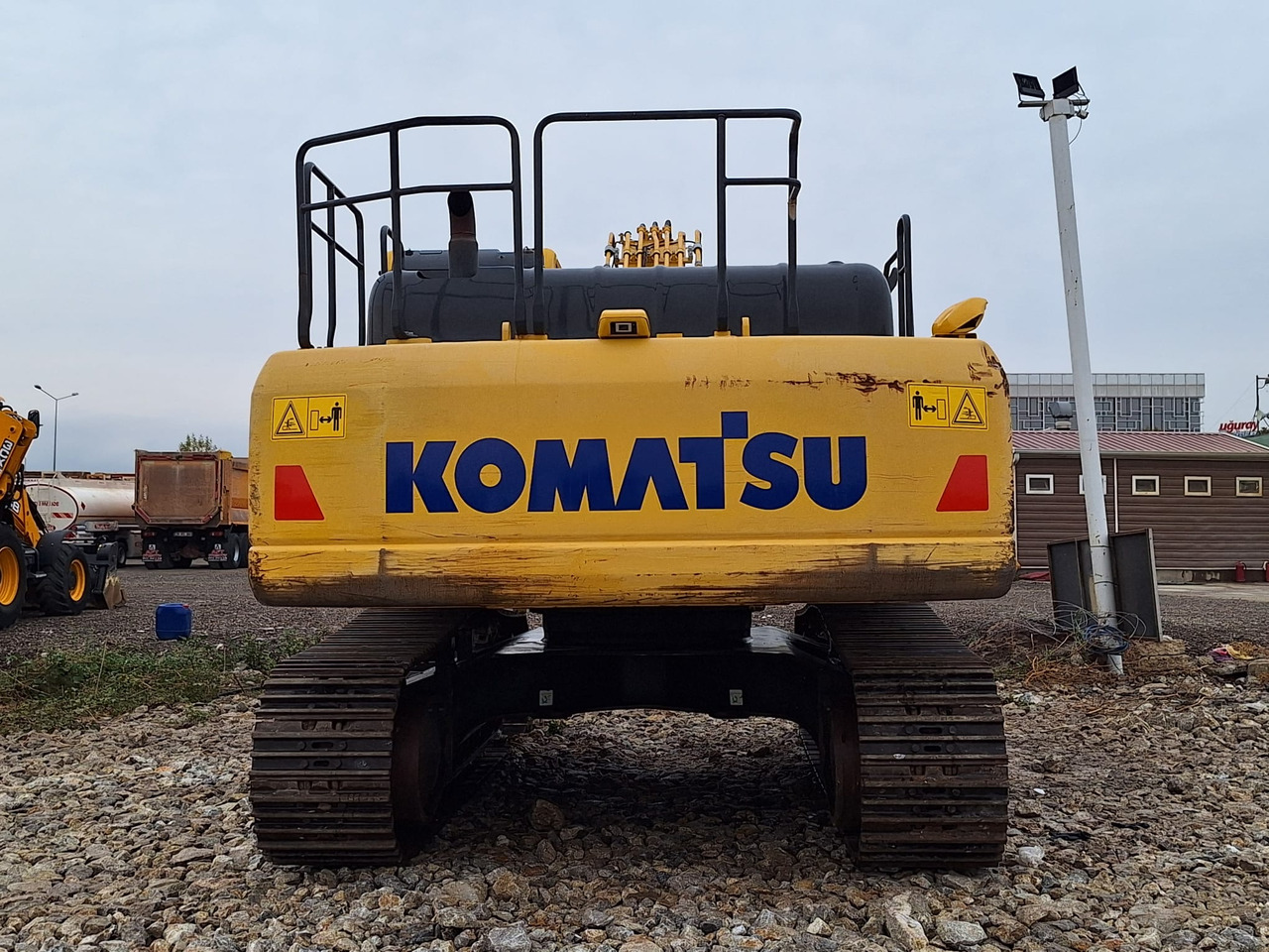 KOMATSU PC 350 LC - 8MO - Kettenbagger: das Bild 4 KOMATSU PC 350 LC - 8MO - Kettenbagger: das Bild 4