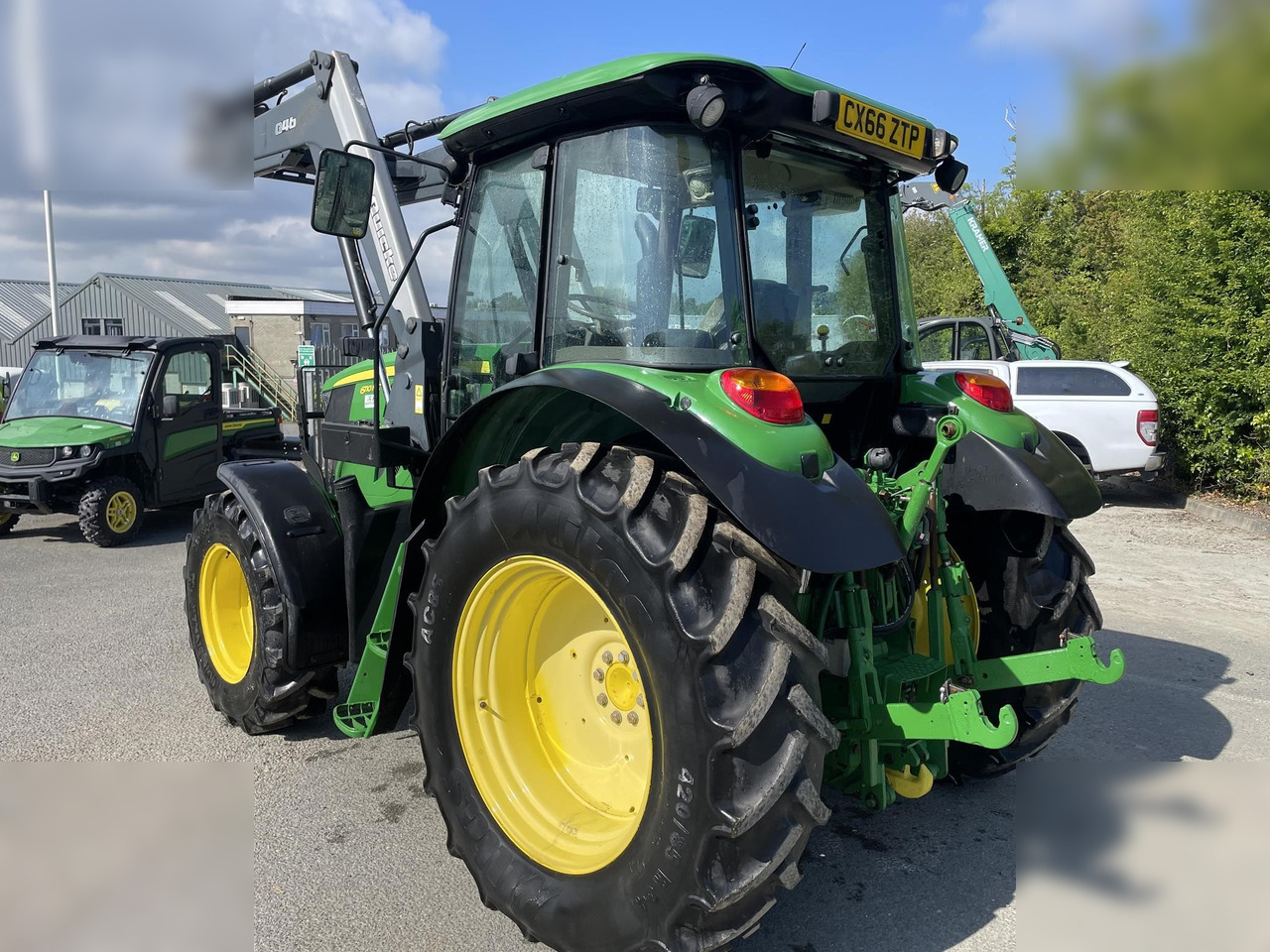 2016 JOHN DEERE 6110MC - Traktor: das Bild 2 2016 JOHN DEERE 6110MC - Traktor: das Bild 2