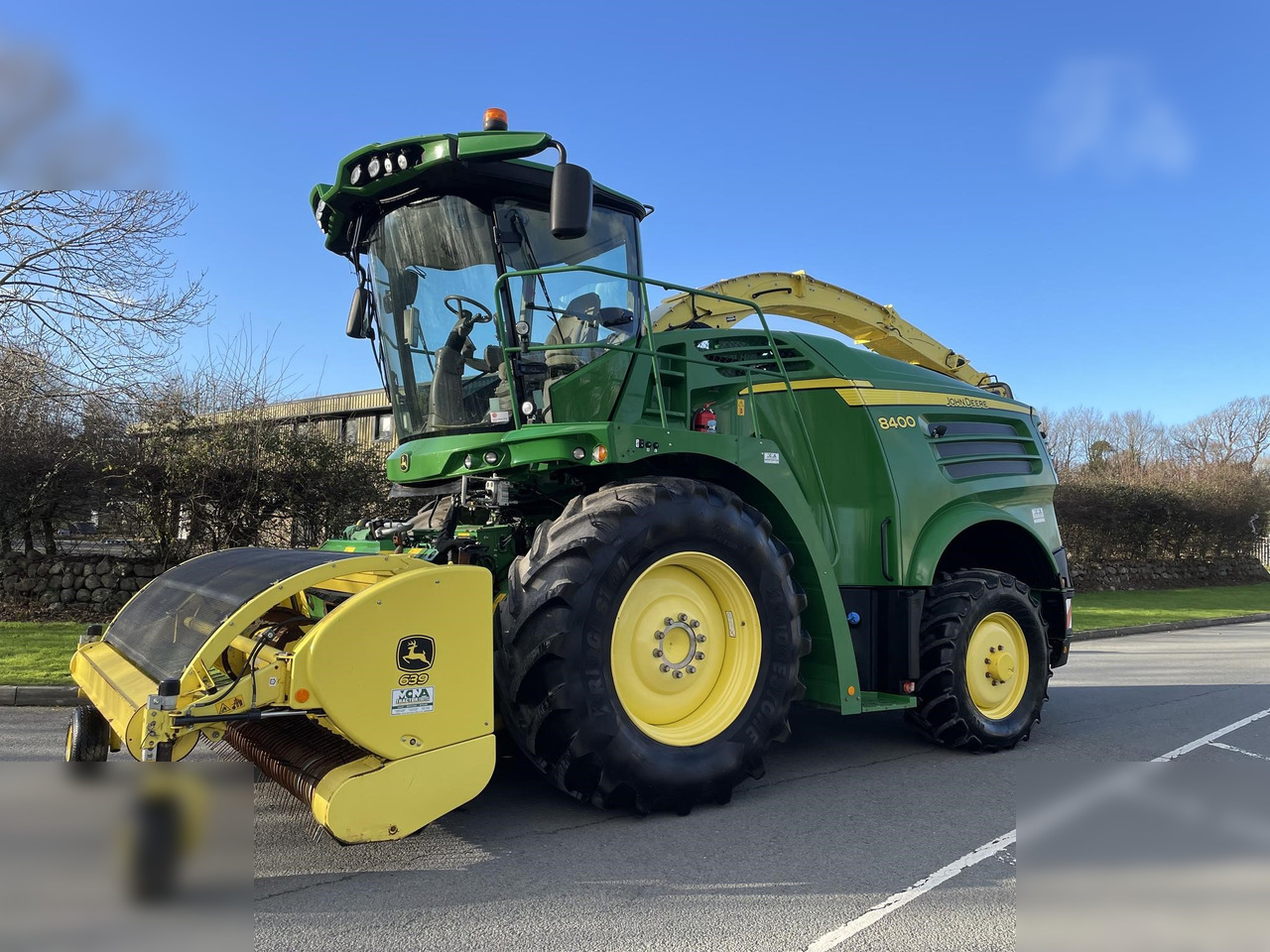 2018 JOHN DEERE 8400 - Feldhäcksler: das Bild 3 2018 JOHN DEERE 8400 - Feldhäcksler: das Bild 3