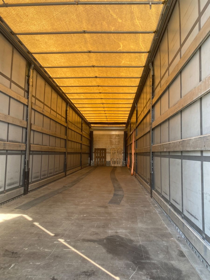 Schmitz Cargobull SCS 24/ Tautliner/Liftachse/Alufelgen/Pal.Kasten - Planenauflieger: das Bild 4 Schmitz Cargobull SCS 24/ Tautliner/Liftachse/Alufelgen/Pal.Kasten - Planenauflieger: das Bild 4