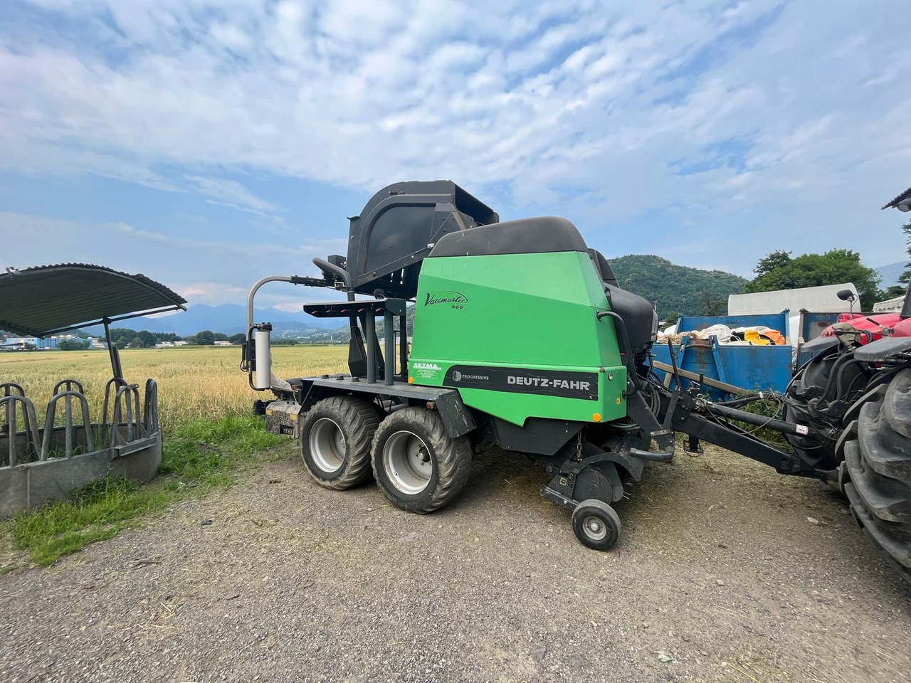 Deutz-Fahr Varimaster 560 - Rundballenpresse: das Bild 1 Deutz-Fahr Varimaster 560 - Rundballenpresse: das Bild 1