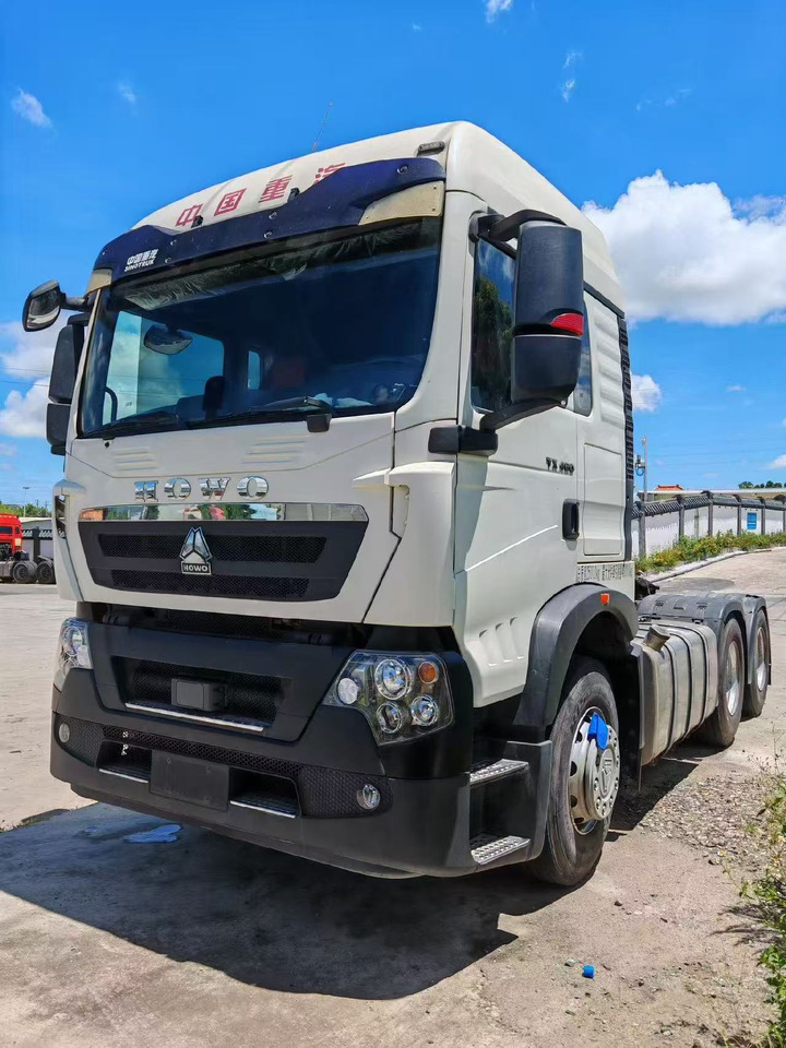 SINOTRUK howo 371,430 ,460 tractor multiple models used and stock new tractors Customizable - Sattelzugmaschine: das Bild 1 SINOTRUK howo 371,430 ,460 tractor multiple models used and stock new tractors Customizable - Sattelzugmaschine: das Bild 1