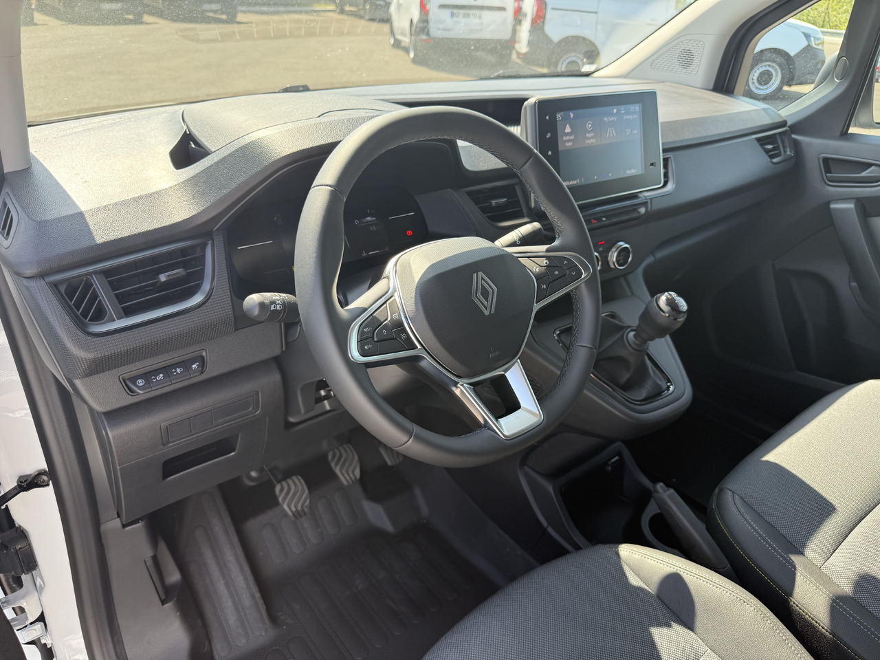 RENAULT KANGOO VAN 1.5DCI95 L1 FOURGON - Kleintransporter: das Bild 5 RENAULT KANGOO VAN 1.5DCI95 L1 FOURGON - Kleintransporter: das Bild 5