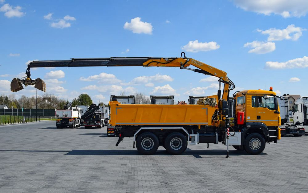 MAN TGS 26.400 / 6x4 / EURO 6 / UDT / HDS FASSI 165 / WYSUW x3 / ROTATOR / CHWYTAK / STEROWANIE RADIOWE / WZMOCNIONA RAMA / WYWROTKA / HYDROBURTA / AUTOMAT / 2017 / NOWE OPONY - 100% / NISKI PRZEBIEG - Kipper, Autokran: das Bild 4 MAN TGS 26.400 / 6x4 / EURO 6 / UDT / HDS FASSI 165 / WYSUW x3 / ROTATOR / CHWYTAK / STEROWANIE RADIOWE / WZMOCNIONA RAMA / WYWROTKA / HYDROBURTA / AUTOMAT / 2017 / NOWE OPONY - 100% / NISKI PRZEBIEG - Kipper, Autokran: das Bild 4