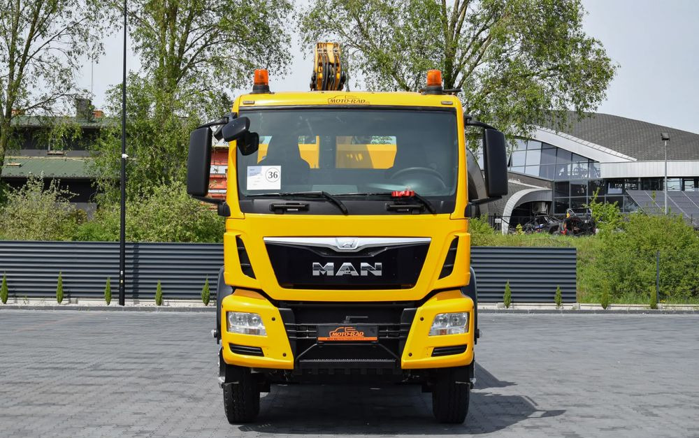 MAN TGS 26.400 / 6x4 / EURO 6 / UDT / HDS FASSI 165 / WYSUW x3 / ROTATOR / CHWYTAK / STEROWANIE RADIOWE / WZMOCNIONA RAMA / WYWROTKA / HYDROBURTA / AUTOMAT / 2017 / NOWE OPONY - 100% / NISKI PRZEBIEG - Kipper: das Bild 2 MAN TGS 26.400 / 6x4 / EURO 6 / UDT / HDS FASSI 165 / WYSUW x3 / ROTATOR / CHWYTAK / STEROWANIE RADIOWE / WZMOCNIONA RAMA / WYWROTKA / HYDROBURTA / AUTOMAT / 2017 / NOWE OPONY - 100% / NISKI PRZEBIEG - Kipper: das Bild 2