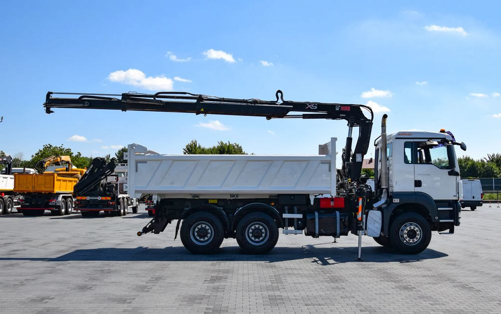 MAN TGS 33.360 / 6x4 / HDS HIAB 122 E-2 HIDUO / STEROWANIE RADIOWE / WYWROTKA / HYDROBURTA / AUTOMAT / KLIMA / TEMPOMAT / KAMERA COFANIA / SPROWADZONY - Kipper, Autokran: das Bild 4 MAN TGS 33.360 / 6x4 / HDS HIAB 122 E-2 HIDUO / STEROWANIE RADIOWE / WYWROTKA / HYDROBURTA / AUTOMAT / KLIMA / TEMPOMAT / KAMERA COFANIA / SPROWADZONY - Kipper, Autokran: das Bild 4