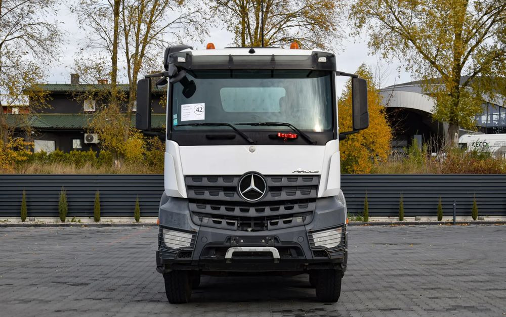 Mercedes-Benz AROCS 3243 / 8x4 / EURO 6 / WYWROTKA / MELLER KIPPER / HYDROBURTA / AUTOMAT / SERWISOWANY / SPROWADZONY - Kipper: das Bild 2 Mercedes-Benz AROCS 3243 / 8x4 / EURO 6 / WYWROTKA / MELLER KIPPER / HYDROBURTA / AUTOMAT / SERWISOWANY / SPROWADZONY - Kipper: das Bild 2