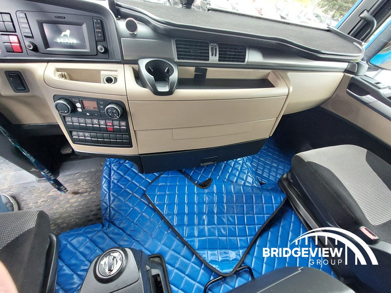 Sattelzugmaschine MAN TGX 18.460: das Bild 8