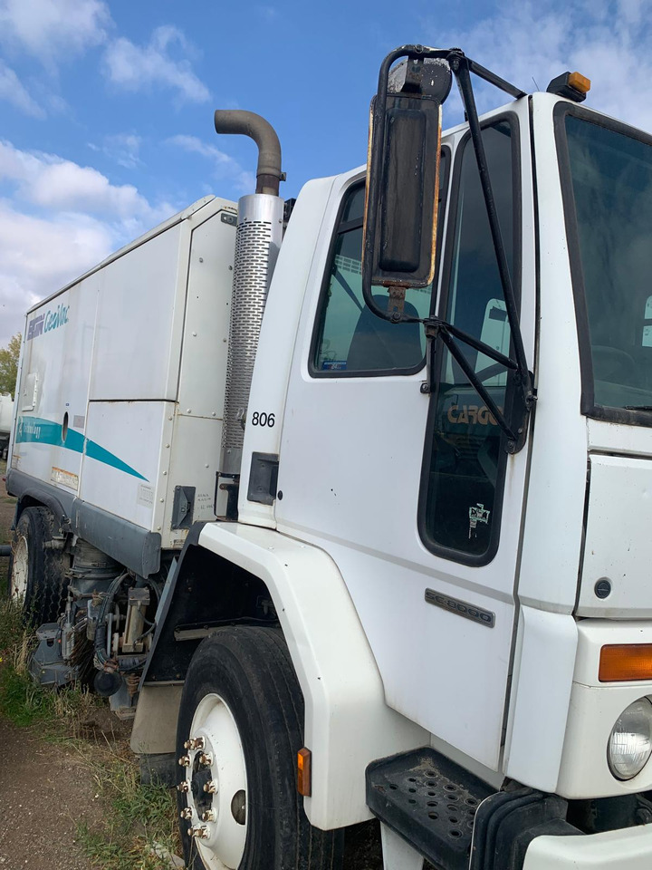 ELGIN GEOVAC VACUUM SWEEPER E TECHNOLOGY - Kehrmaschine: das Bild 2 ELGIN GEOVAC VACUUM SWEEPER E TECHNOLOGY - Kehrmaschine: das Bild 2