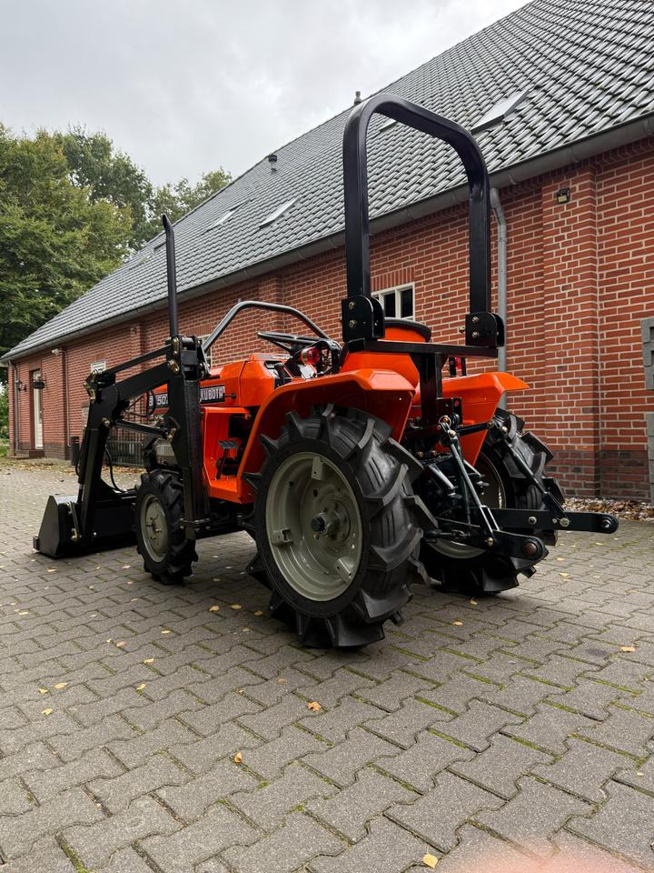 Kleintraktor Kubota B1502DT mit Frontlader ab 125 € pro Monat. - Kleintraktor: das Bild 4 Kleintraktor Kubota B1502DT mit Frontlader ab 125 € pro Monat. - Kleintraktor: das Bild 4