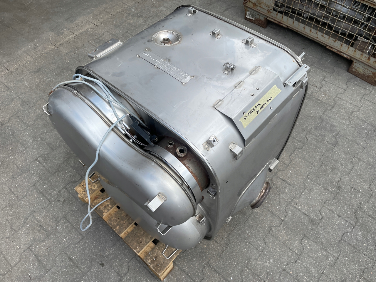 KATALIZATOR MAN TGX TGS EURO 6 DPF TŁUMIK WYDECH 81151036114 - Auspuff für LKW: das Bild 1 KATALIZATOR MAN TGX TGS EURO 6 DPF TŁUMIK WYDECH 81151036114 - Auspuff für LKW: das Bild 1