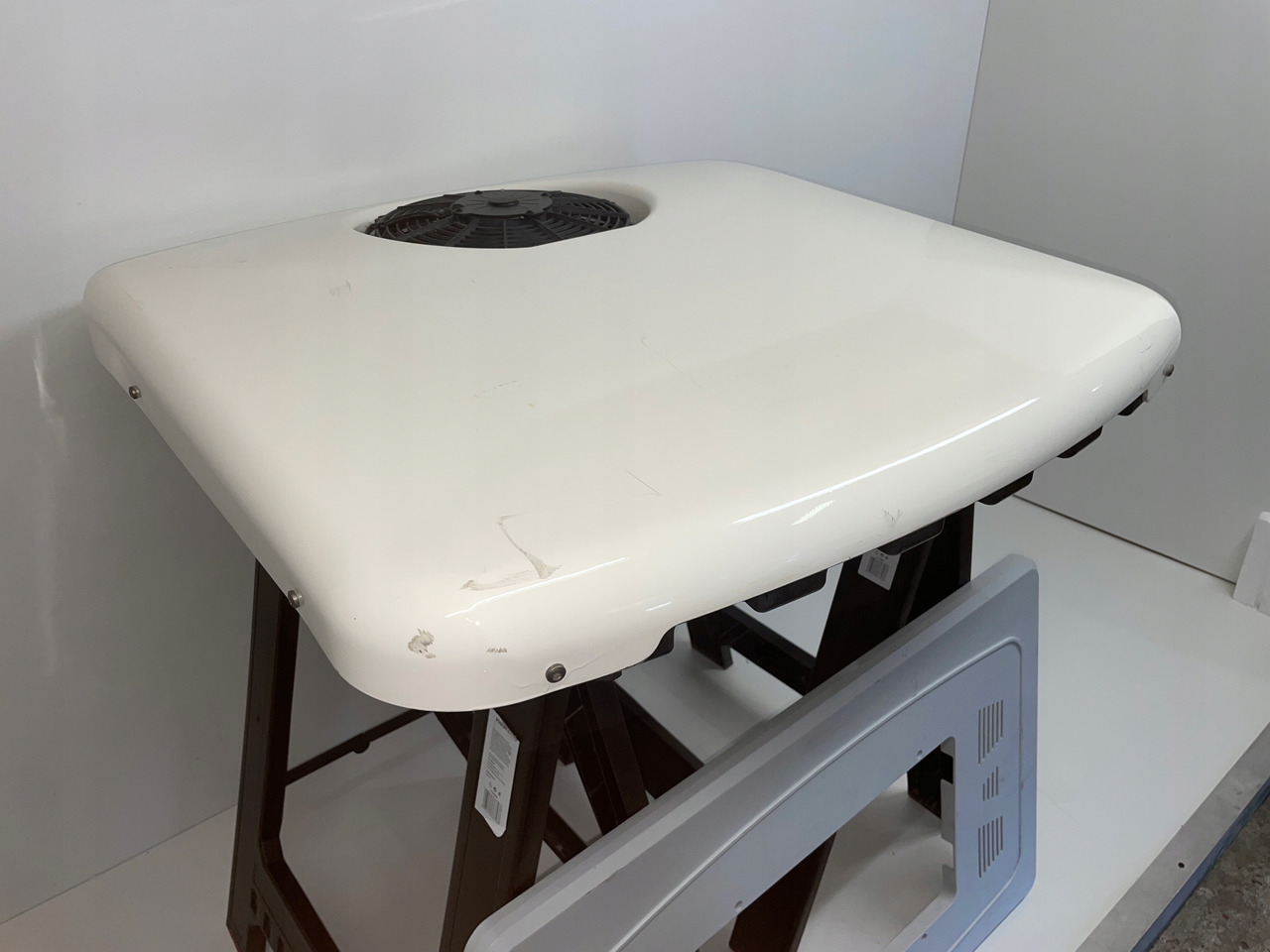 KLIMATYZACJA SLIMCOOL FACTORY PREP DAF MAN SCANIA - Klimakompressor für LKW: das Bild 2 KLIMATYZACJA SLIMCOOL FACTORY PREP DAF MAN SCANIA - Klimakompressor für LKW: das Bild 2