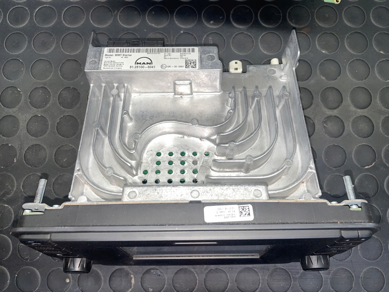 RADIO MAN TGX TGS TGL TGM EURO 6 NAWIGACJA 81281006041 - Navigationssystem für LKW: das Bild 2 RADIO MAN TGX TGS TGL TGM EURO 6 NAWIGACJA 81281006041 - Navigationssystem für LKW: das Bild 2