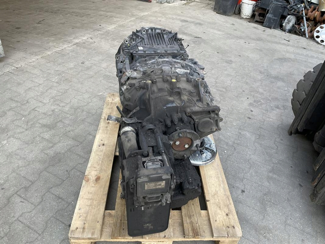 RETARDER INTARDER MAN TGX TGS CHŁODNICA OLEJU - Ölkühler für LKW: das Bild 1 RETARDER INTARDER MAN TGX TGS CHŁODNICA OLEJU - Ölkühler für LKW: das Bild 1