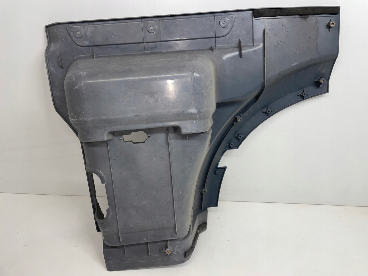 STOPNICA DAF XF 106 STOPIEŃ 1835024 - Trittbrett für LKW: das Bild 2 STOPNICA DAF XF 106 STOPIEŃ 1835024 - Trittbrett für LKW: das Bild 2