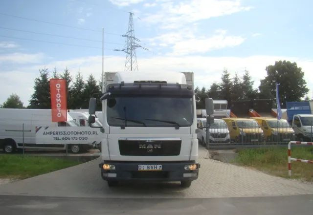 MAN TGL 12-220 8.10M KLIMA WINDA 2000KG - Koffer LKW: das Bild 3 MAN TGL 12-220 8.10M KLIMA WINDA 2000KG - Koffer LKW: das Bild 3
