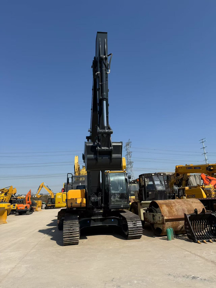 HYUNDAI R300LC-9T - Kettenbagger: das Bild 5 HYUNDAI R300LC-9T - Kettenbagger: das Bild 5