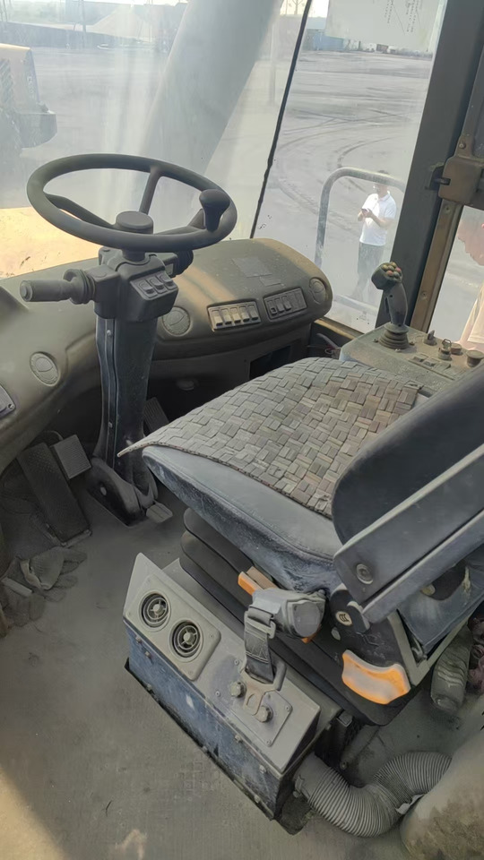 Sany 45 TON RSC450C - Reach stacker: das Bild 3 Sany 45 TON RSC450C - Reach stacker: das Bild 3