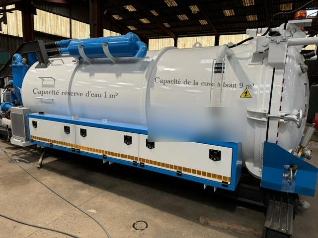 BERCE HYDROCUREUSE FRANCEHYDRO - Saug-/ Spülfahrzeug: das Bild 2 BERCE HYDROCUREUSE FRANCEHYDRO - Saug-/ Spülfahrzeug: das Bild 2