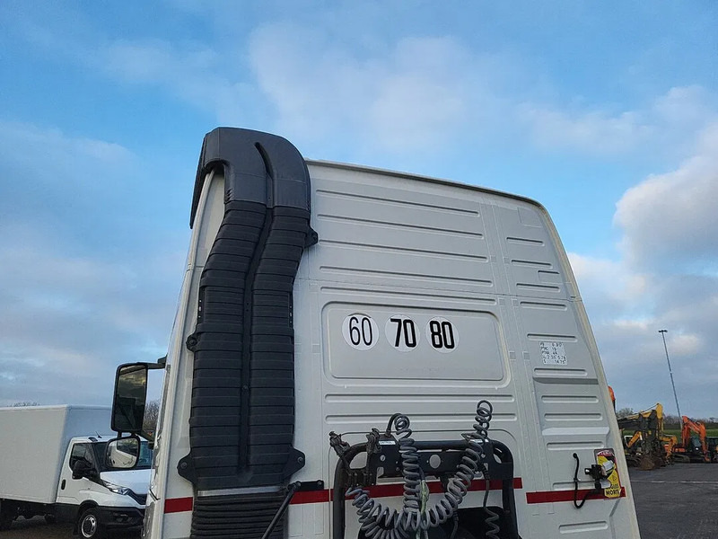Sattelzugmaschine Volvo FM 450: das Bild 6