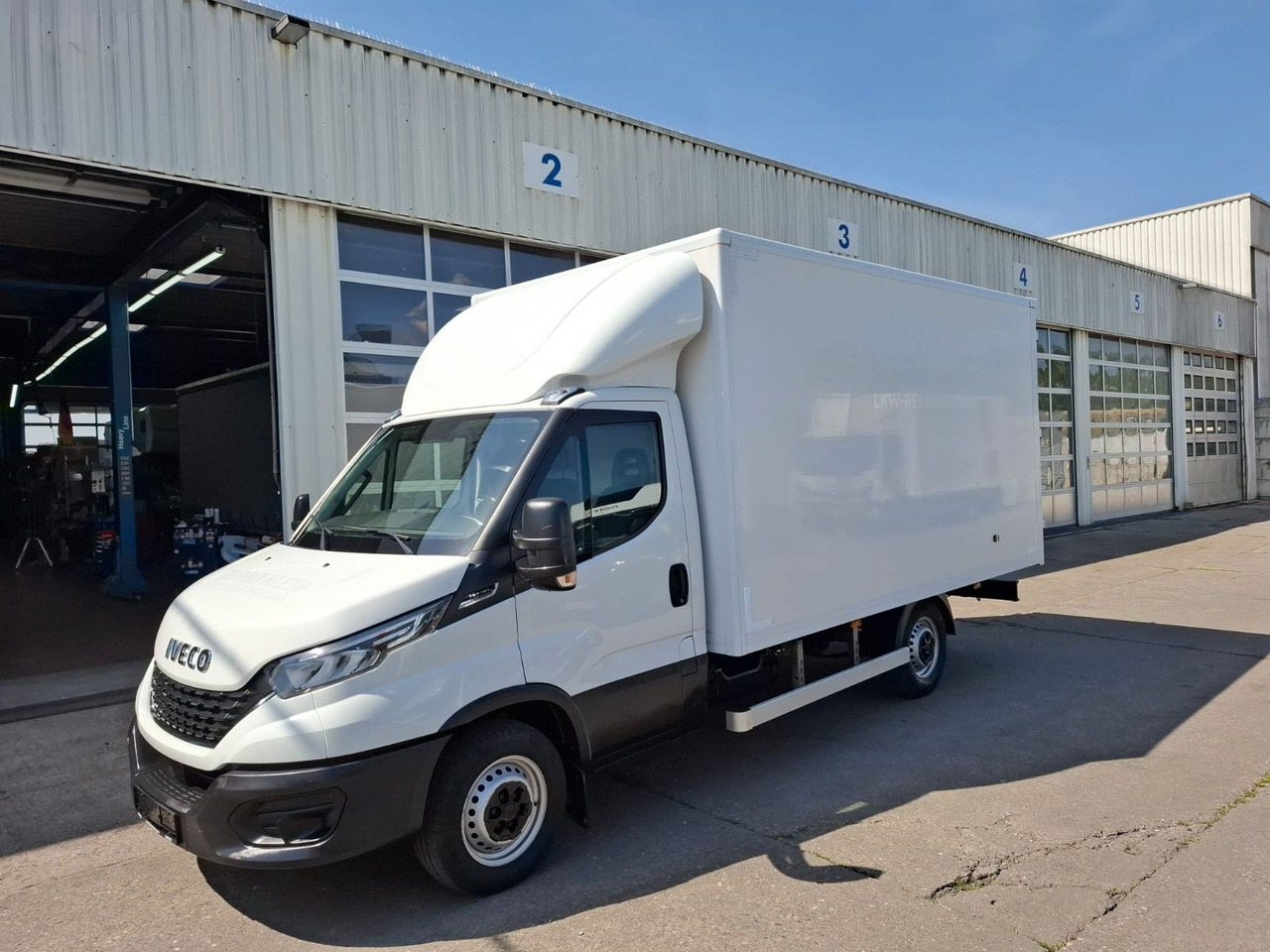 Iveco 35-160P/A8, Klima, HiMatik, LED, Luft, - Koffer Transporter: das Bild 1 Iveco 35-160P/A8, Klima, HiMatik, LED, Luft, - Koffer Transporter: das Bild 1