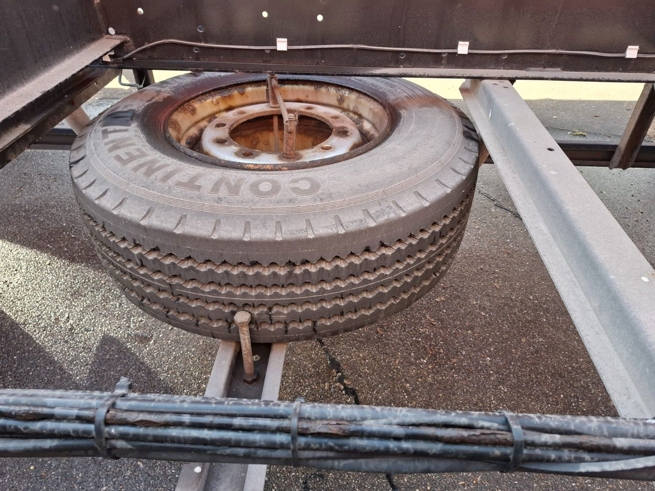 Krone AWE 18P, Ladebordwand BÄR 2,0 to - Container/ Wechselfahrgestell Anhänger: das Bild 4 Krone AWE 18P, Ladebordwand BÄR 2,0 to - Container/ Wechselfahrgestell Anhänger: das Bild 4