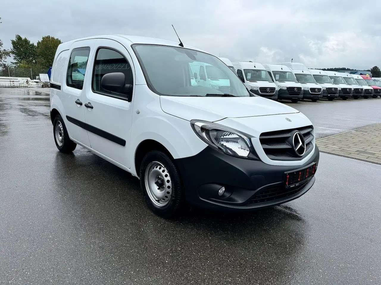 Mercedes-Benz Citan 111 CDI Lang Klima AHK - Kastenwagen: das Bild 2 Mercedes-Benz Citan 111 CDI Lang Klima AHK - Kastenwagen: das Bild 2