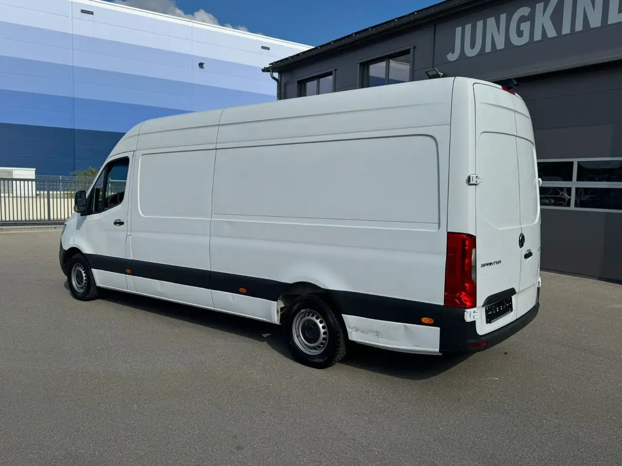 Mercedes-Benz Sprinter 316 CDI Maxi Lang Klima MBUX - Kastenwagen: das Bild 4 Mercedes-Benz Sprinter 316 CDI Maxi Lang Klima MBUX - Kastenwagen: das Bild 4