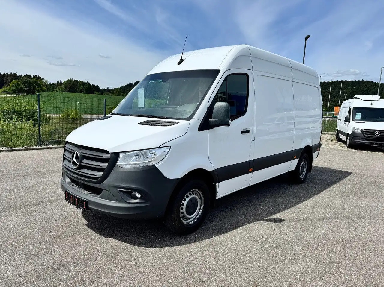 Mercedes-Benz Sprinter 317 CDI Lang Hoch Klima MBUX AHK - Kastenwagen: das Bild 1 Mercedes-Benz Sprinter 317 CDI Lang Hoch Klima MBUX AHK - Kastenwagen: das Bild 1