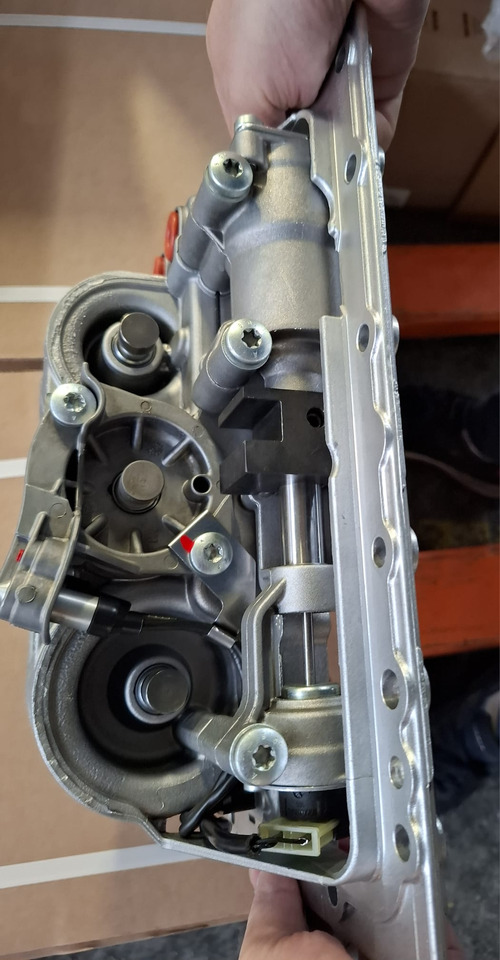 ASTRONIC ZF - Getriebe und Teile für LKW: das Bild 3 ASTRONIC ZF - Getriebe und Teile für LKW: das Bild 3