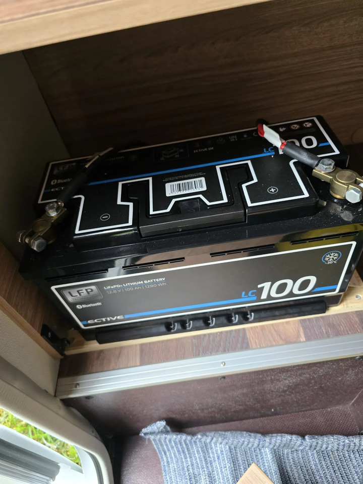 Teilintegriertes Wohnmobil Weinsberg CaraCompact 640 MEG EDITION [PEPPER] Hot Pepper-Paket: das Bild 9