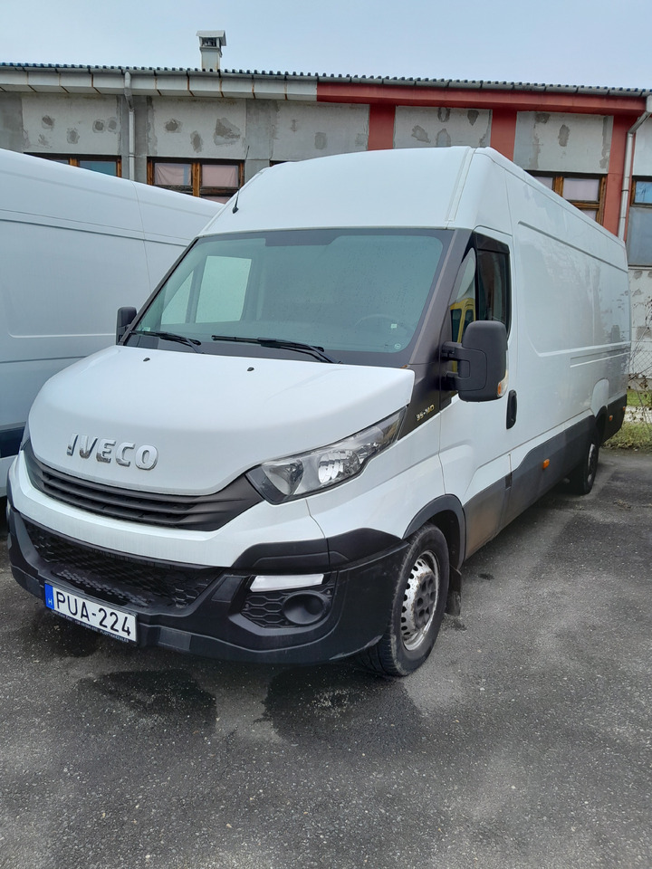 IVECO Daily 35S14 - Koffer Transporter: das Bild 1 IVECO Daily 35S14 - Koffer Transporter: das Bild 1