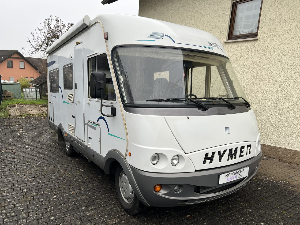 HYMER / ERIBA B-Klasse 574 incl. Hubbett - Markise - 3,85 to - Integriertes Wohnmobil: das Bild 1 HYMER / ERIBA B-Klasse 574 incl. Hubbett - Markise - 3,85 to - Integriertes Wohnmobil: das Bild 1