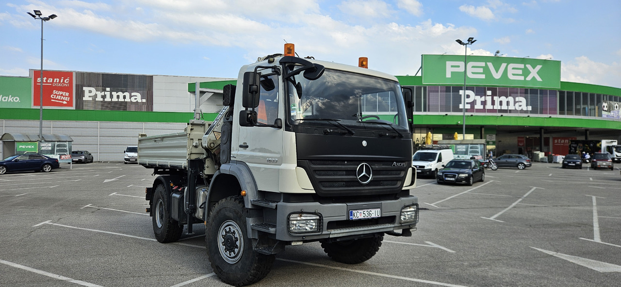 MERCEDES-BENZ Axor 1833 4x4 - Autokran: das Bild 3 MERCEDES-BENZ Axor 1833 4x4 - Autokran: das Bild 3