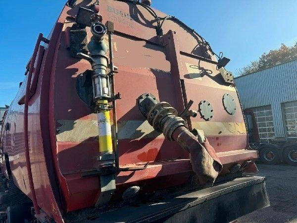 Mercedes-Benz 1829 L - Kehrmaschine: das Bild 4 Mercedes-Benz 1829 L - Kehrmaschine: das Bild 4