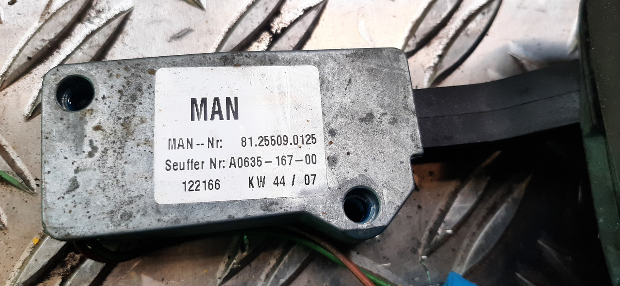 Lenkstockschalter für LKW Gebr. Lenkstockschalter / Lenkstockhebel Motorbremse, MAN , Artikel - Nr. : 81.25509 - 0125: das Bild 10