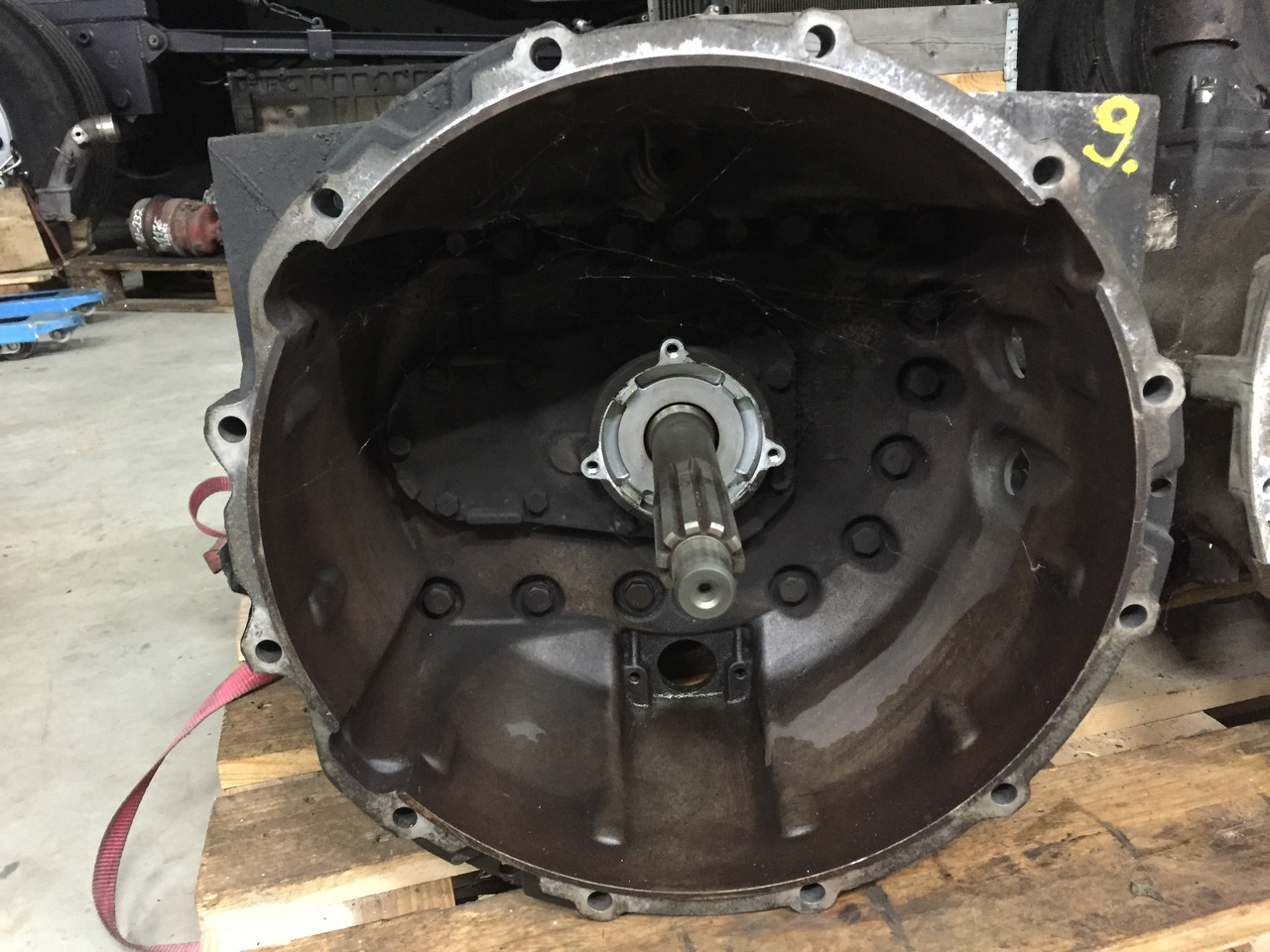 Gebrauchtes Getriebe MAN TGL 8.180, Typ : S6 - 850 TO LL, Artikel - Nr. : 81.32004 - 6139 - Getriebe für LKW: das Bild 1 Gebrauchtes Getriebe MAN TGL 8.180, Typ : S6 - 850 TO LL, Artikel - Nr. : 81.32004 - 6139 - Getriebe für LKW: das Bild 1